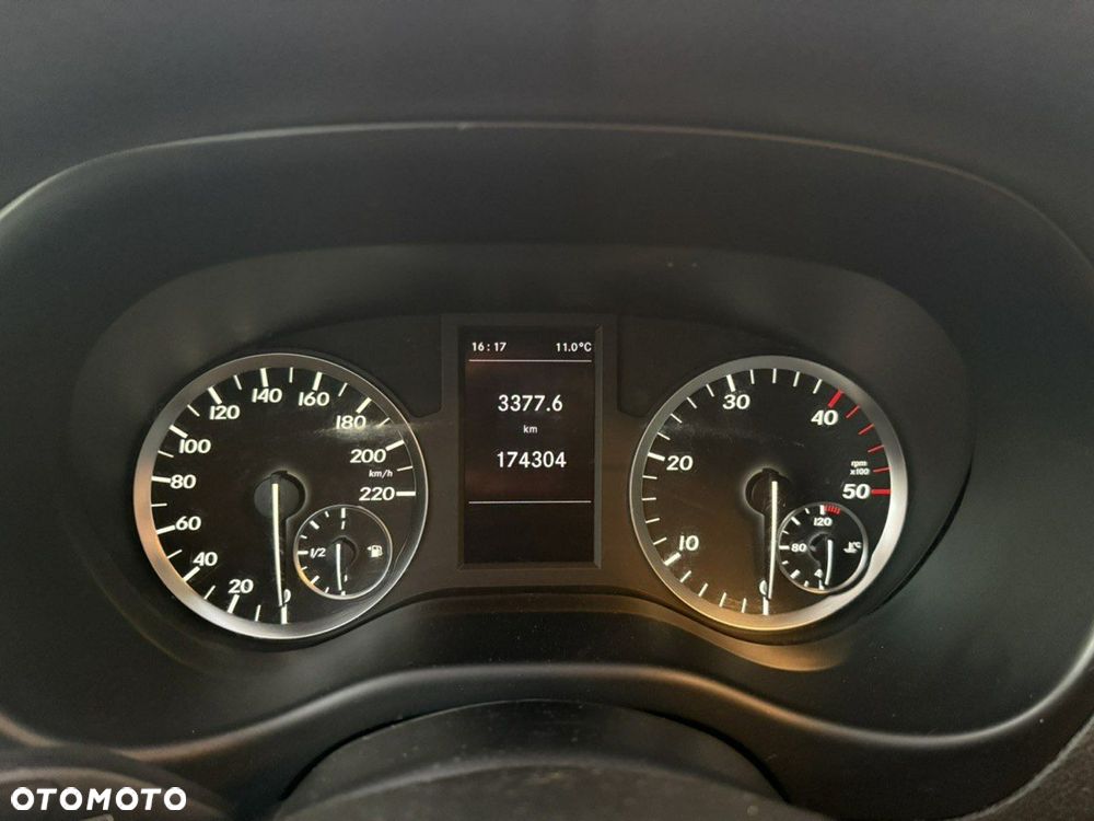 Mercedes-Benz Vito - 20