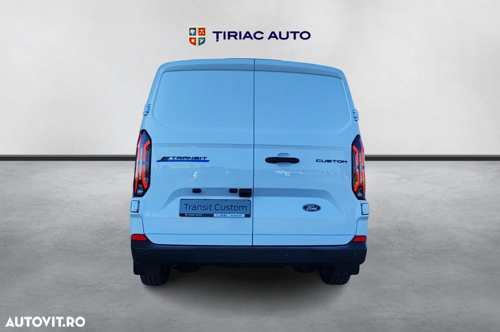 Ford TRANSIT CUSTOM VAN - 9