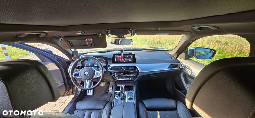 BMW Seria 5 520d xDrive M Sport Edition - 13