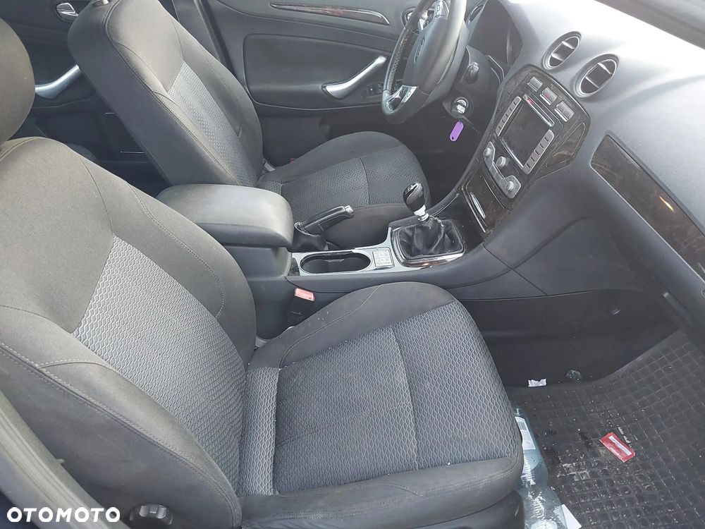 Ford Mondeo Mk4 MK IV GHIA KOMBI silnik 2.0 TDCI 130KM skrzynia biegów 6B sprzęgło dwumasa drzwi lewe prawe klapa zderzak tył tylny lusterko błotnik kolor V6 hak holowniczy grzane fotele przewody pompa wspomagania podsufitka blenda osłona maglownica zwrotnica tłumik wydech boczek drzwi szyba mechanizm szyba kokpit pulpit zegary zestaw startowy silnika sterownik wiązka CAŁY NA CZĘŚCI WSZYSTKIE CZĘŚCI - 25