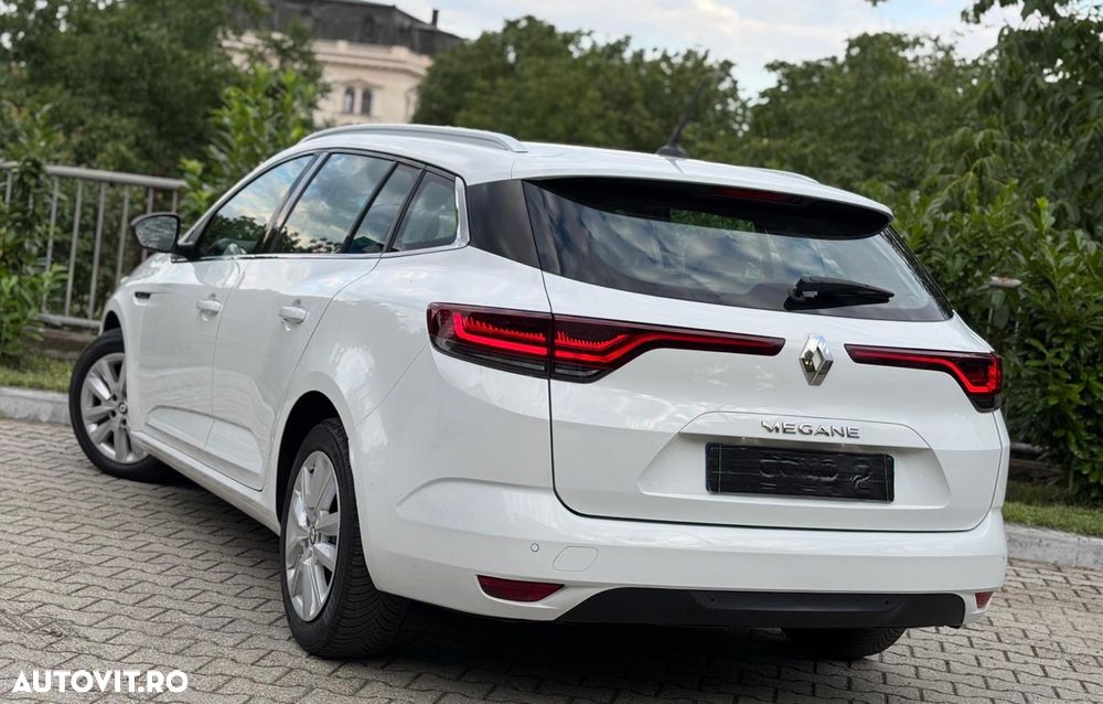 Renault Megane BLUE dCi EDC Zen - 4