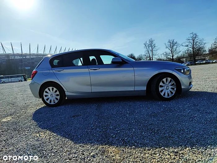 BMW Seria 1 116d DPF - 16