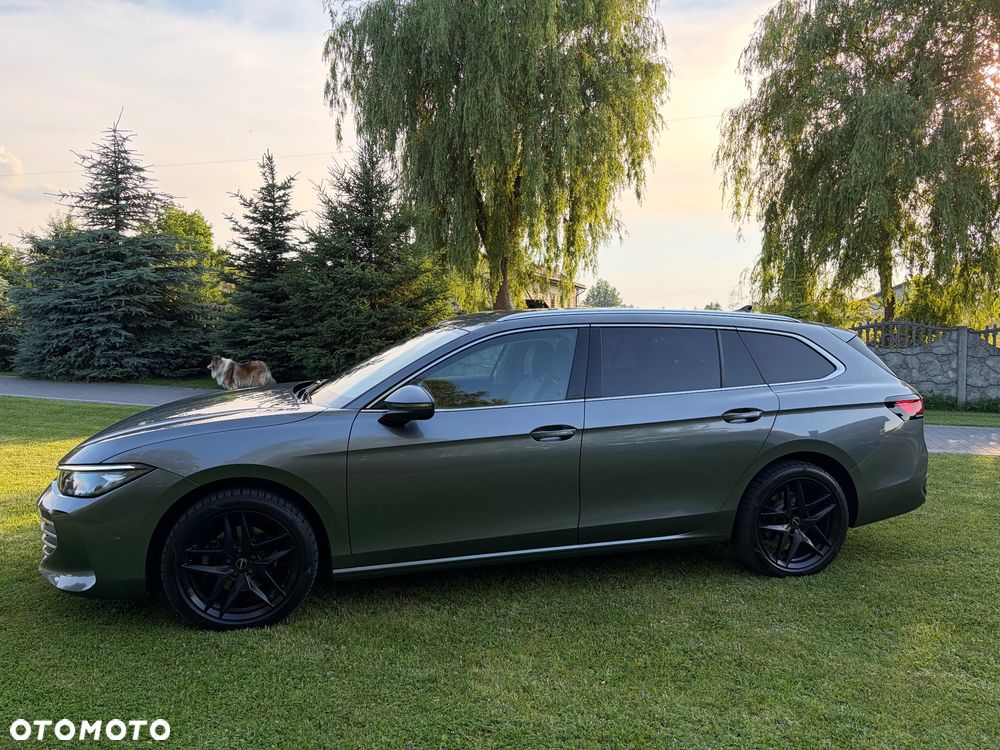 Volkswagen Passat - 4
