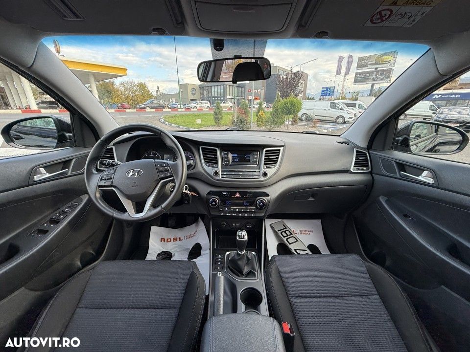 Hyundai Tucson 2.0 CRDI 4WD 6MT Style - 11