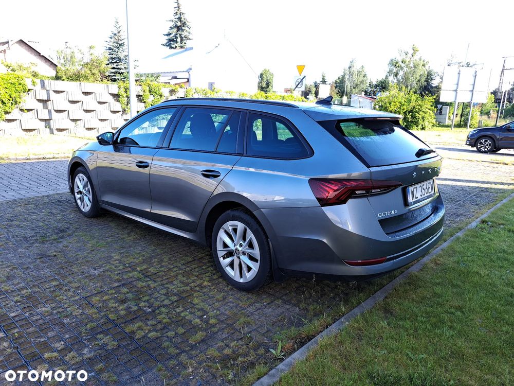 Skoda Octavia 2.0 TDI Ambition - 9
