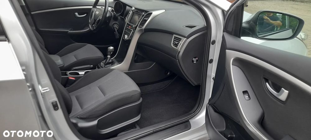 Hyundai i30 i30cw 1.4 Fifa World Cup Edition - 11
