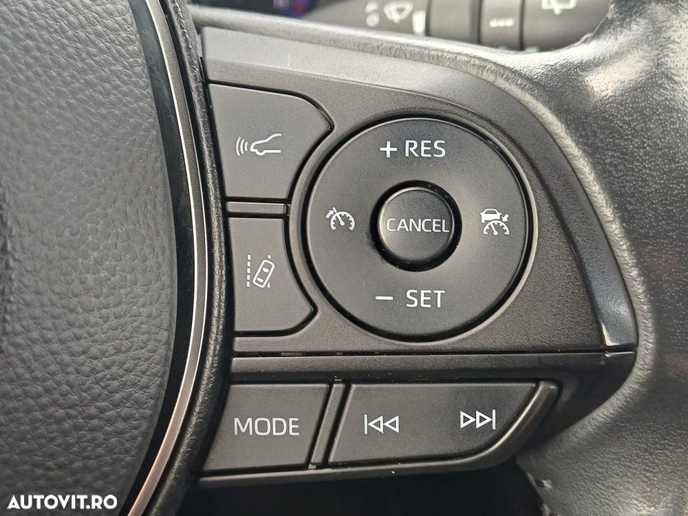 Toyota Corolla 1.8 HSD Dynamic - 16