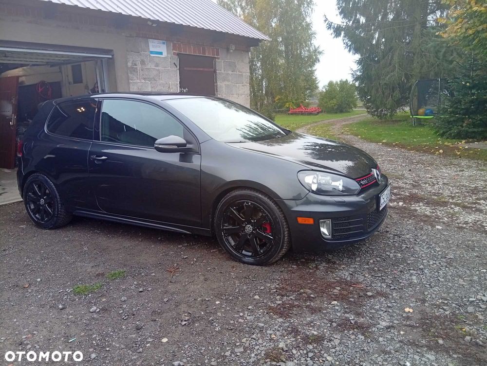 Volkswagen Golf 2011 photo 3
