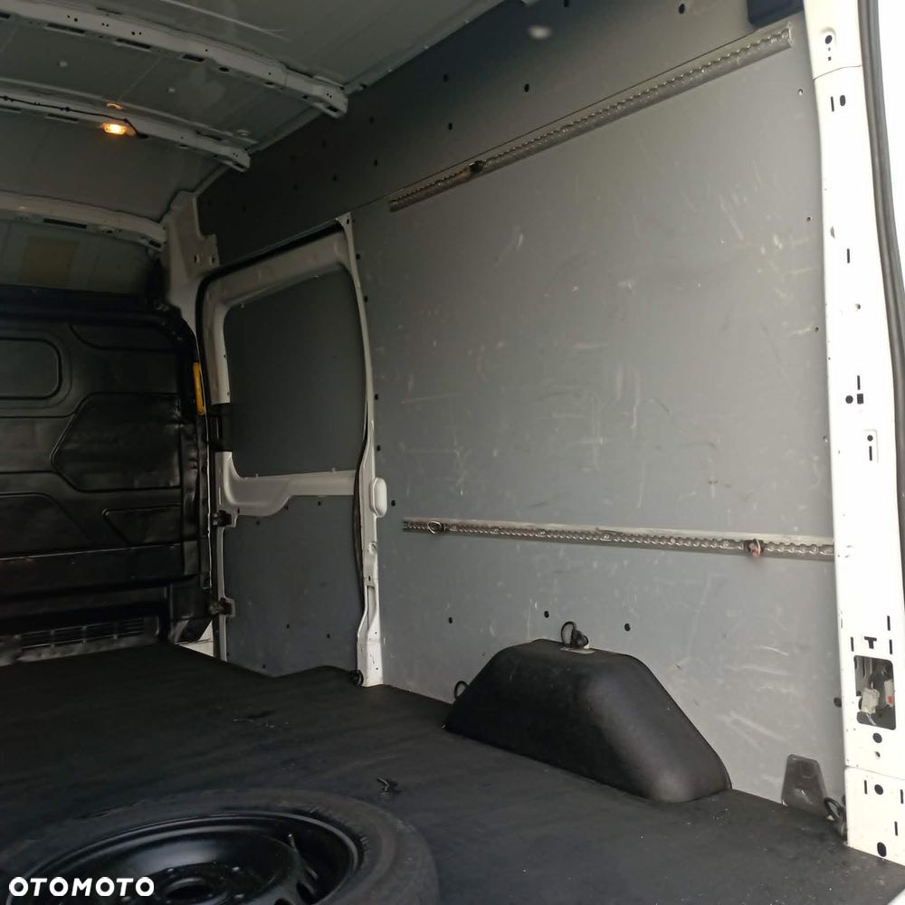 Ford Transit - 17