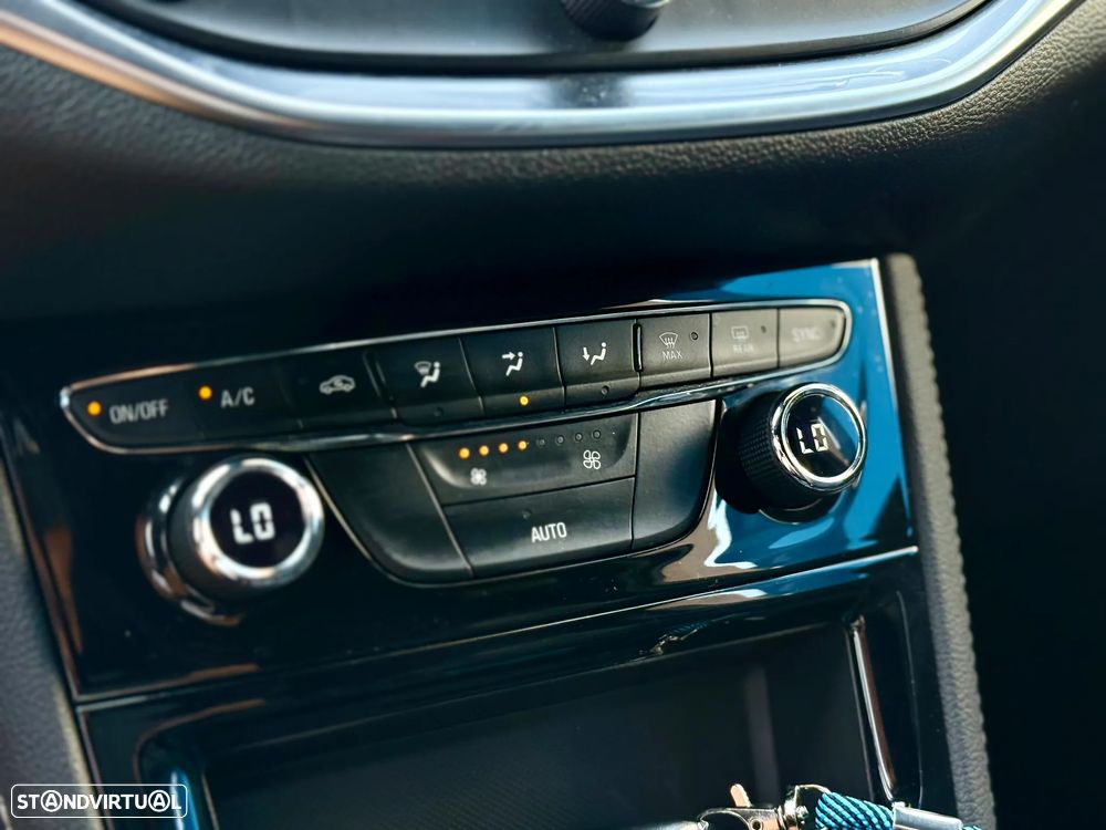 Opel Astra Sports Tourer 1.2 T Ultimate S/S - 25