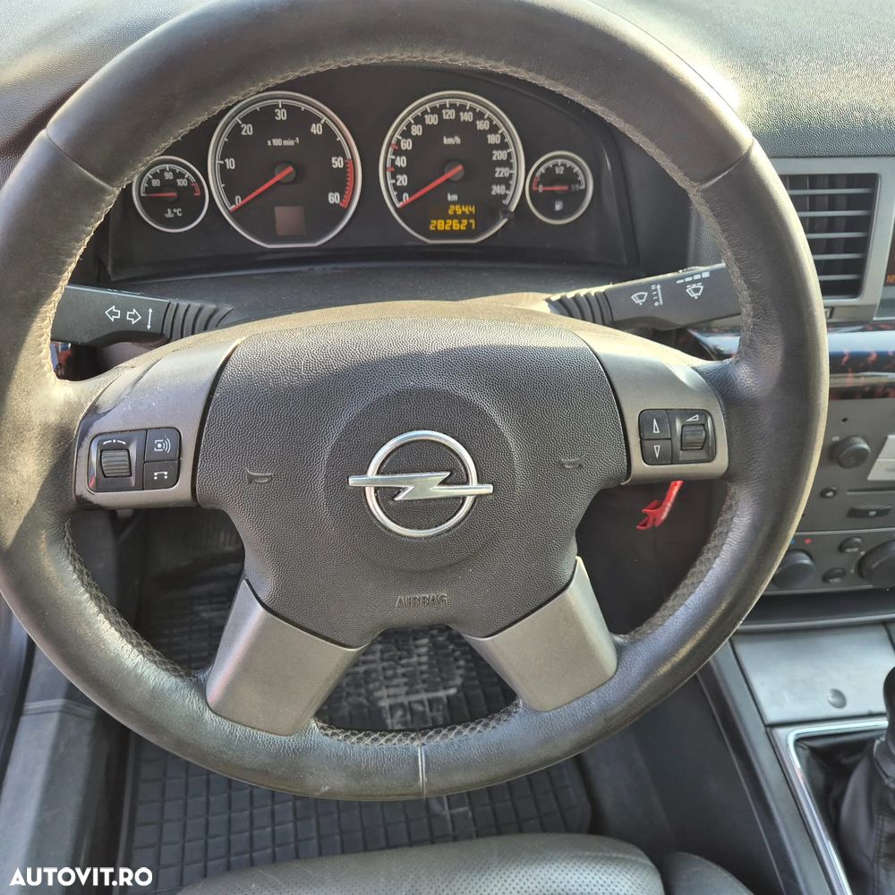Opel Vectra 1.9 CDTI DPF Business Executive - 7
