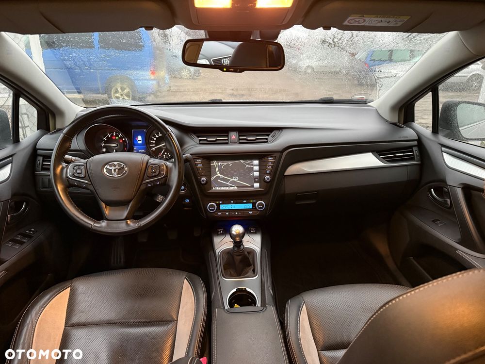 Toyota Avensis 1.8 Prestige - 10