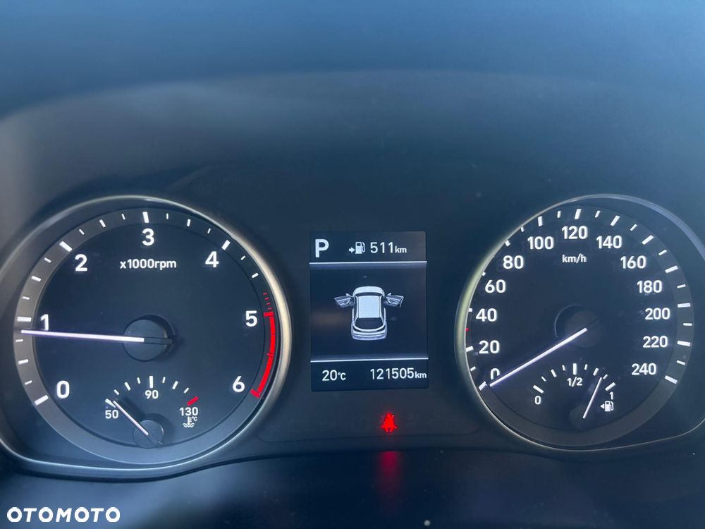 Hyundai i30 1.6 D GO DCT - 13