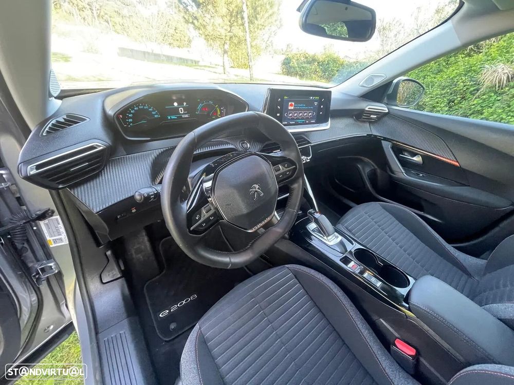 Peugeot e-2008 50 kWh Active - 17