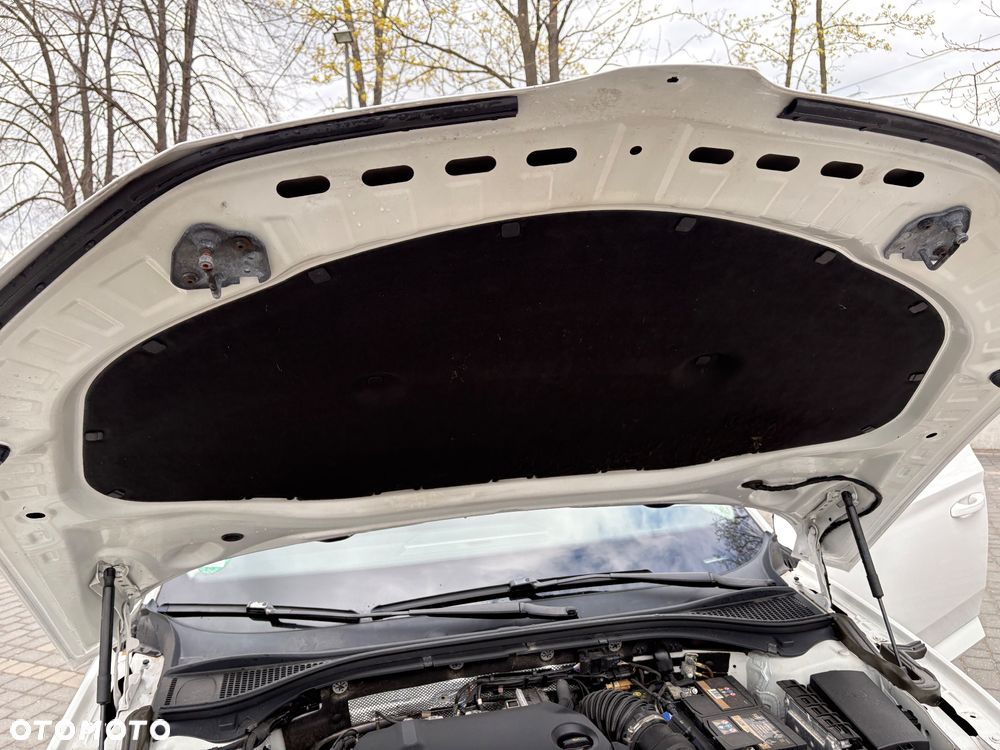 Skoda Superb 2.0 TDI Sportline - 36