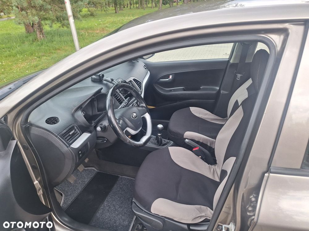 Kia Picanto - 8