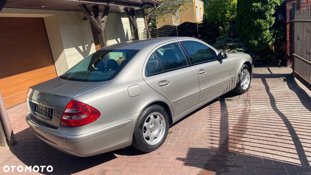Mercedes-Benz Klasa E 200 Kompressor Automatik Classic - 5