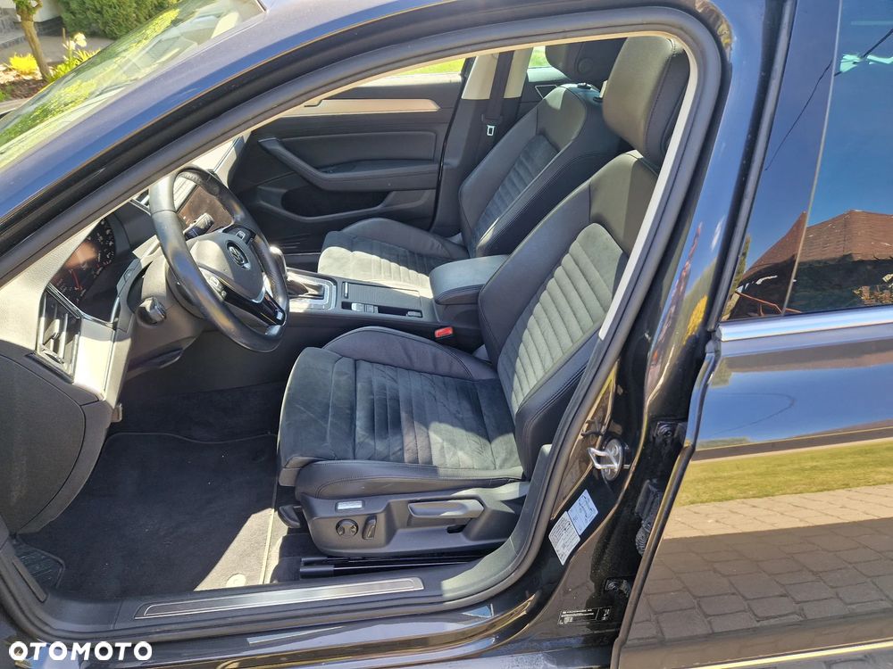 Volkswagen Passat 2.0 TDI SCR 4Mot DSG Highline - 13