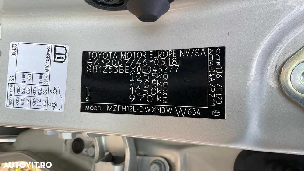 Toyota Corolla 2.0 Business Edition - 35