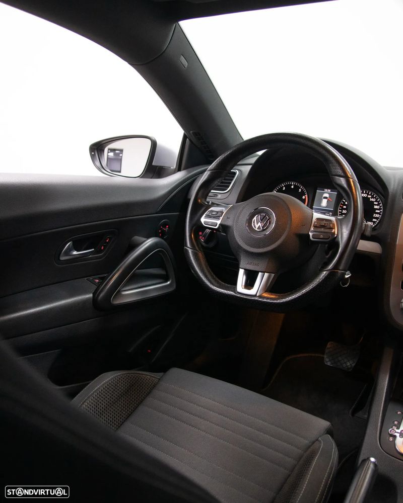 VW Scirocco 2.0 TSI DSG - 33