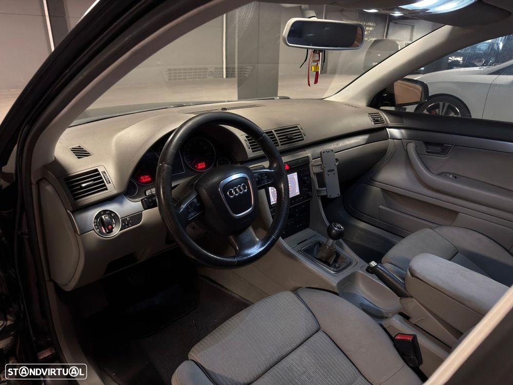 Audi A4 Avant - 14