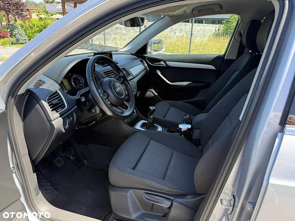Audi Q3 2.0 TDI Design - 10