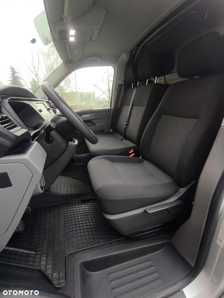 Volkswagen Transporter - 16