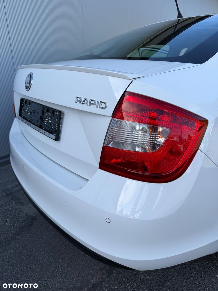 Skoda RAPID 1.4 TSI DSG Edition - 18