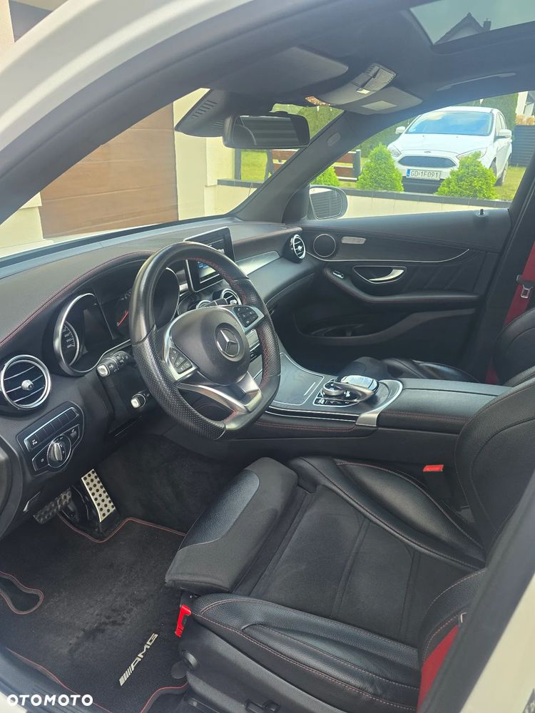 Mercedes-Benz GLC - 11