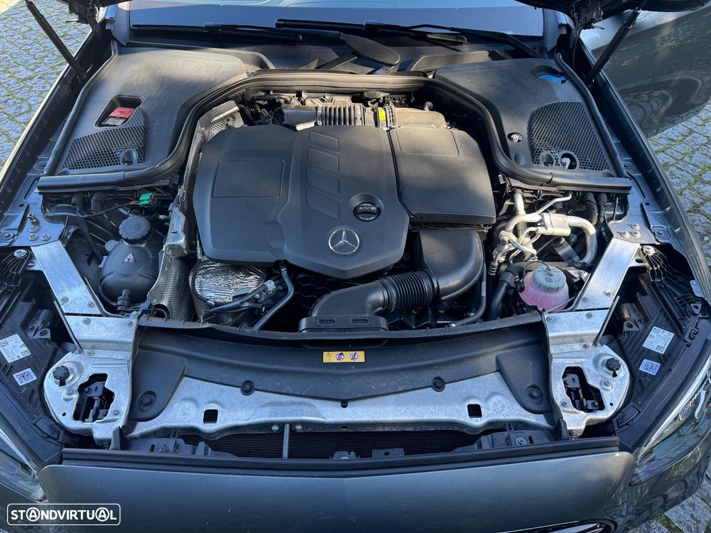 Mercedes-Benz E 300 de - 23