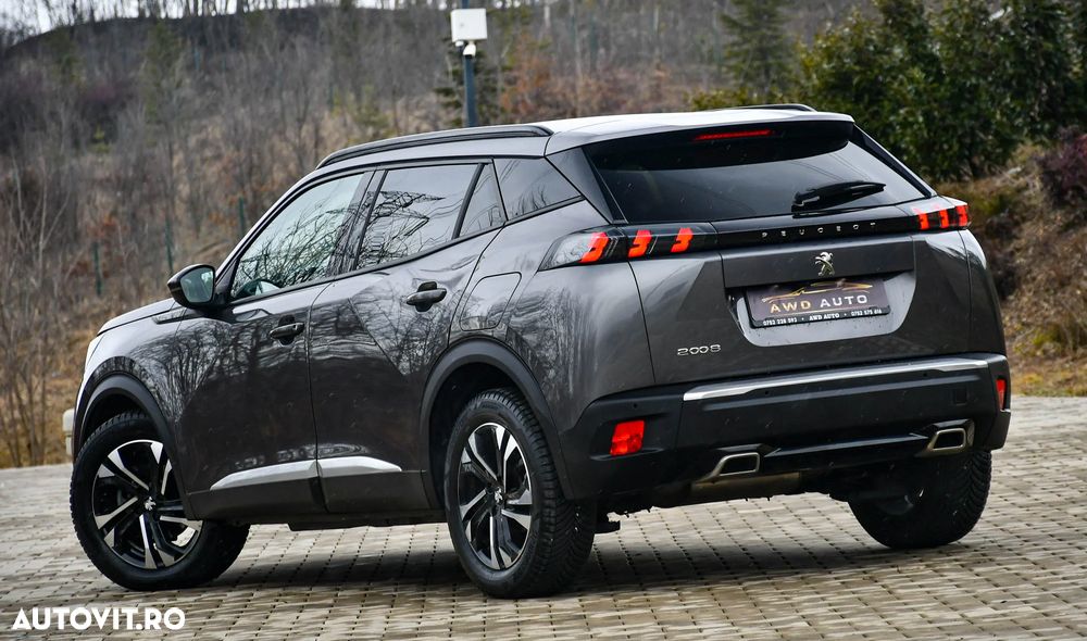 Peugeot 2008 PureTech 130 EAT8 Allure - 5