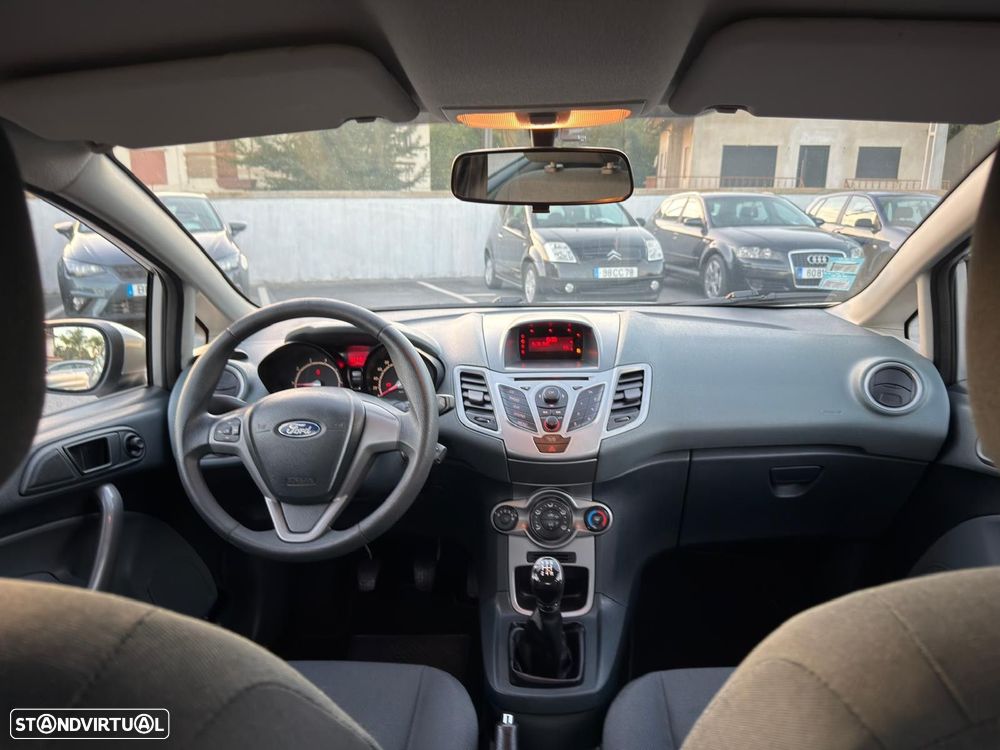 Ford Fiesta 1.25 Trend - 14