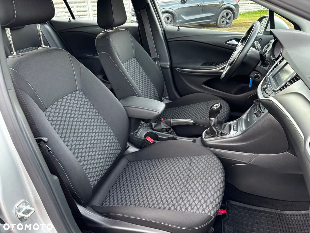 Opel Astra - 11