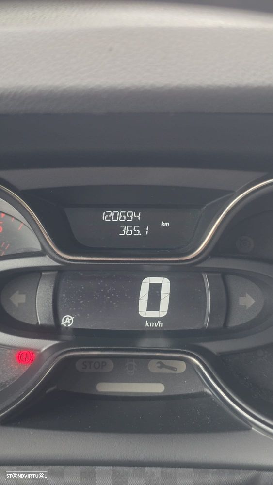 Renault Captur - 12