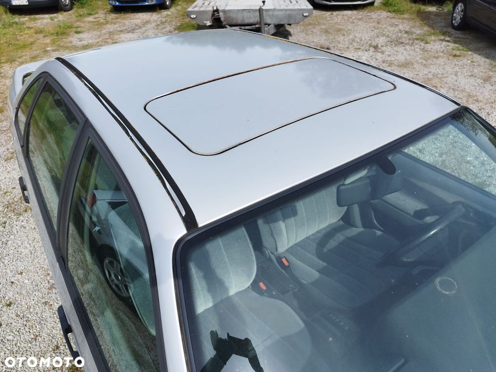 Volkswagen Passat 2.0 GL - 11