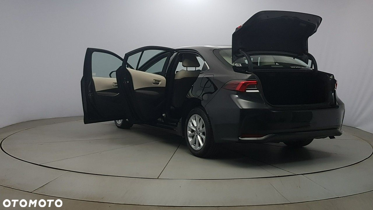 Toyota Corolla - 13