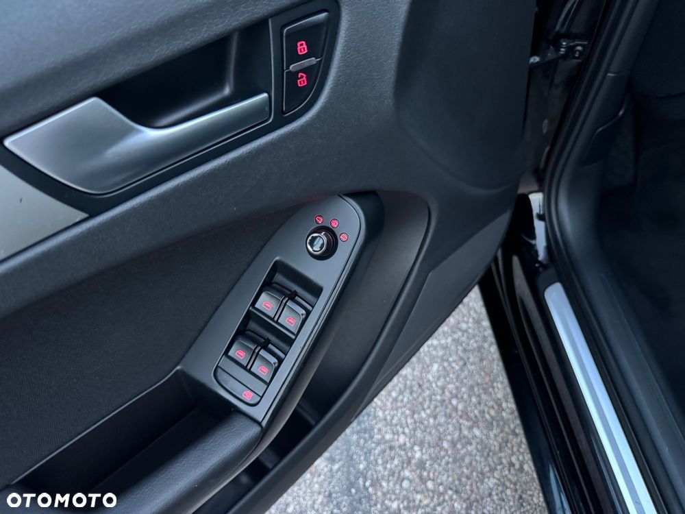 Audi A4 Avant 1.8 TFSI Ambiente - 23