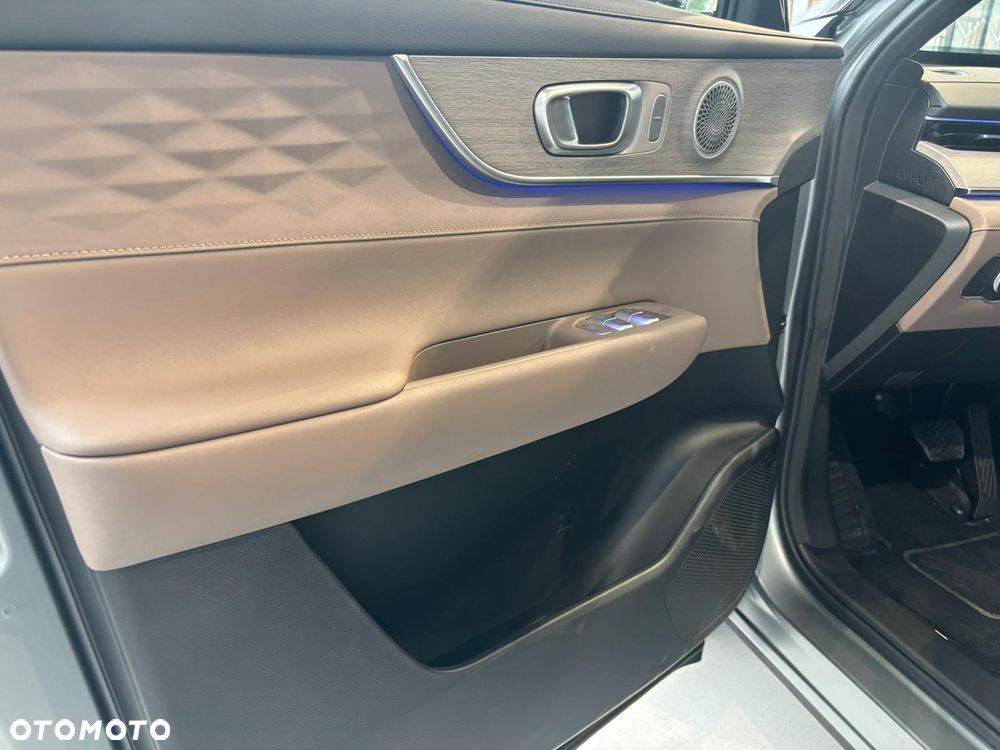 Chery Tiggo 8 1.5 T-GDI Super Hybrid Prestige DCT - 11