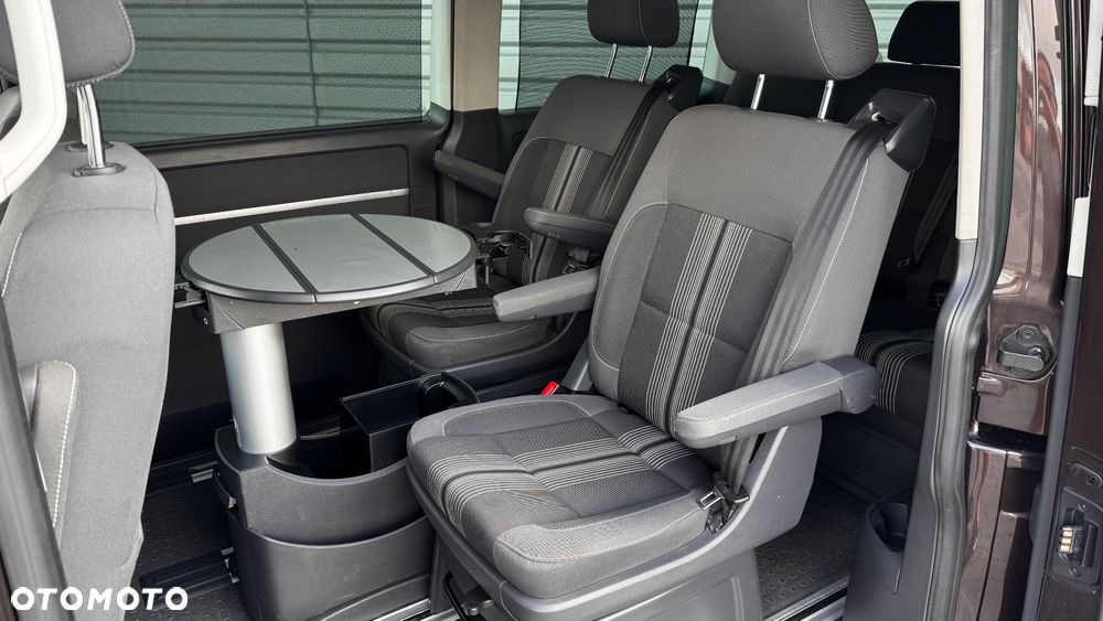 Volkswagen Multivan - 26