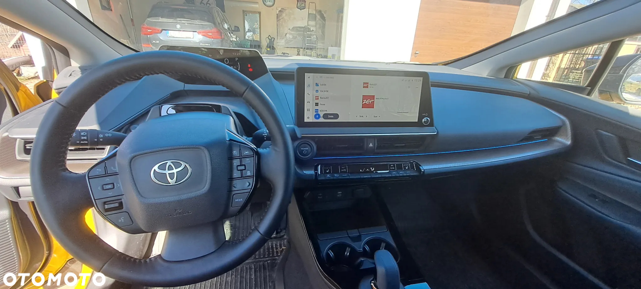 Toyota Prius Plug-in 2.0 Hybrid Prestige - 9