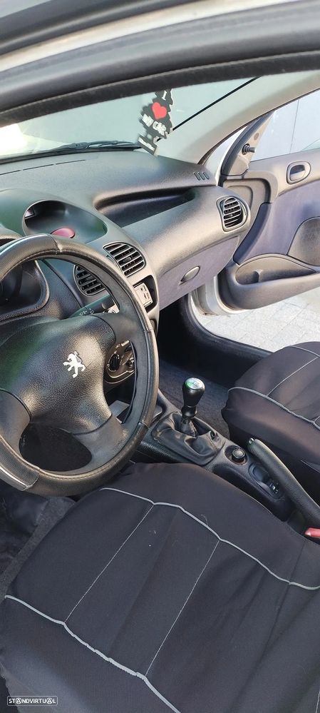 Peugeot 206 1.1 XR - 22