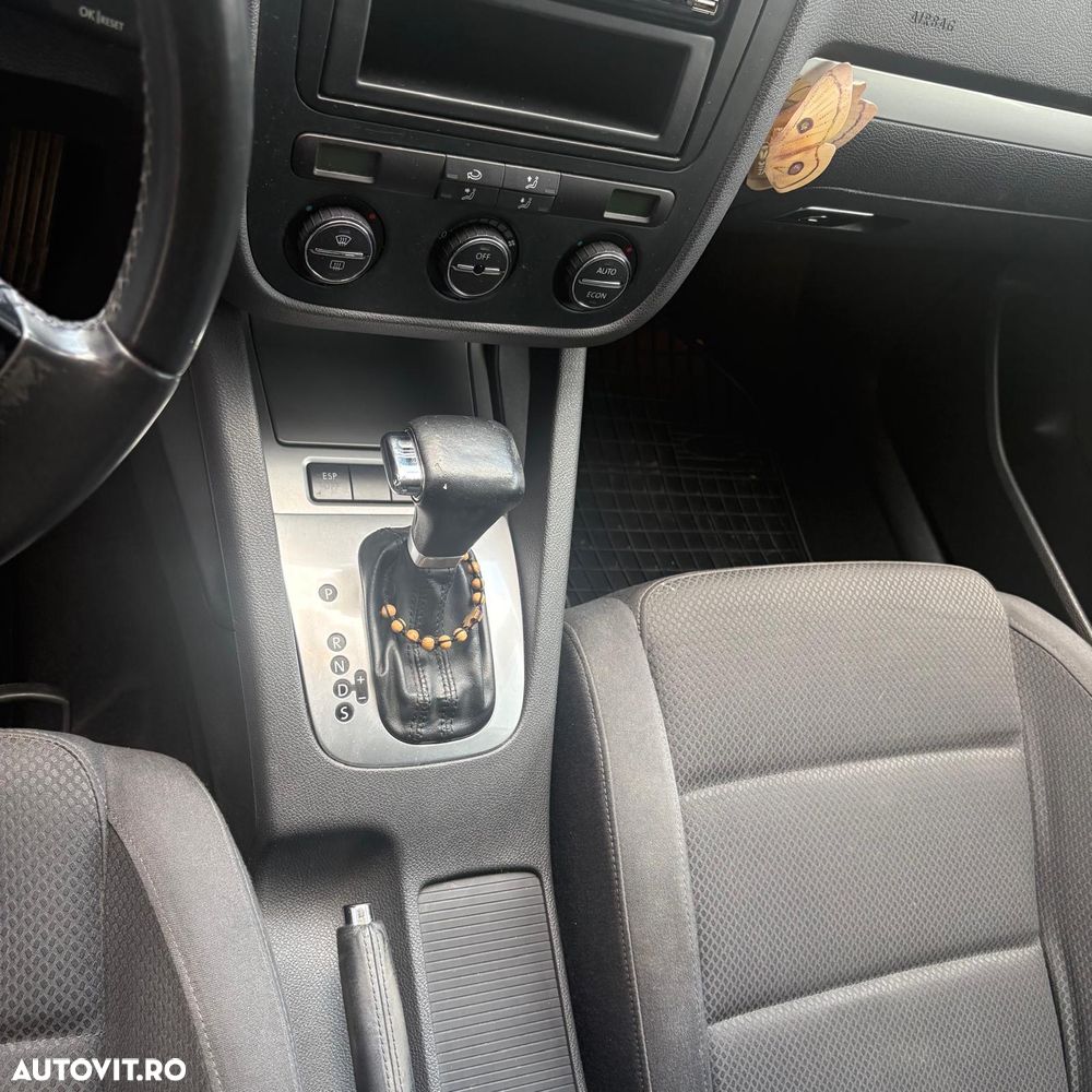 Volkswagen Golf - 9