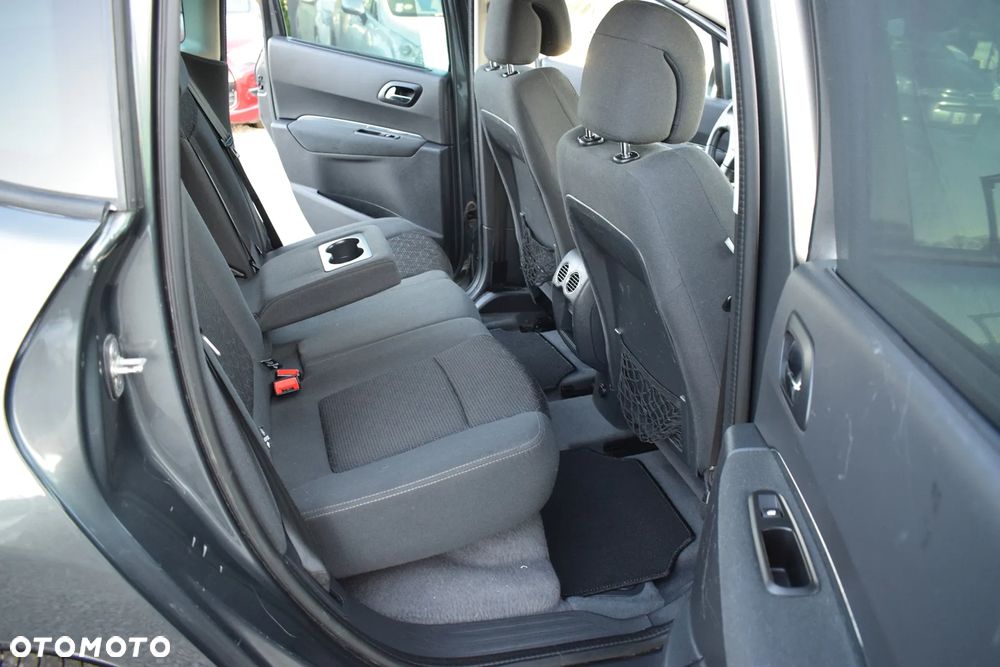 Peugeot 3008 HDi 115 Allure - 10