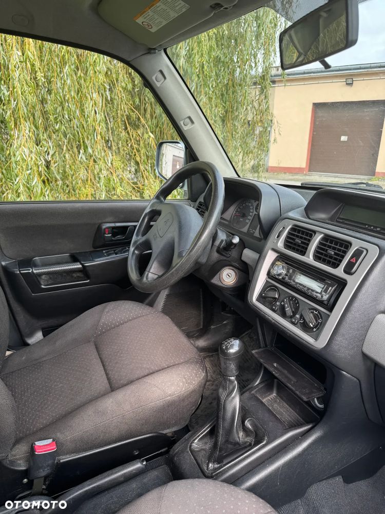 Mitsubishi Pajero Pinin - 5