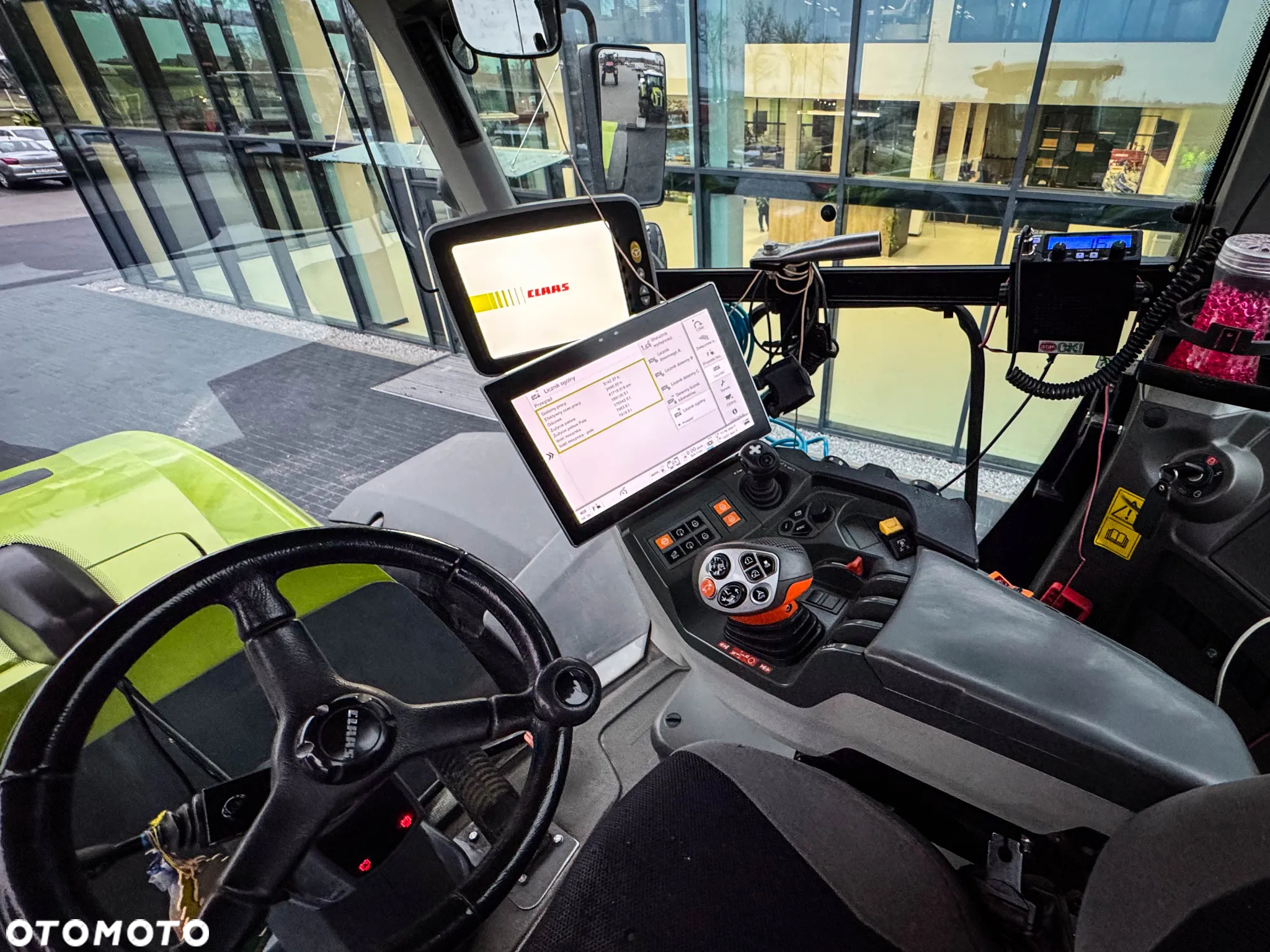 Claas Xerion 4200 - 9