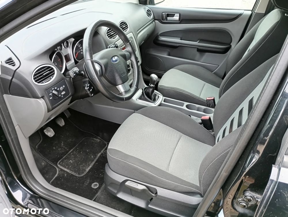 Ford Focus 1.6 TDCi Titanium ECOnetic - 15