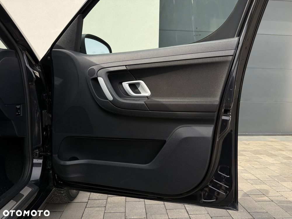 Skoda Roomster 1.6 16V Comfort PLUS EDITION - 28