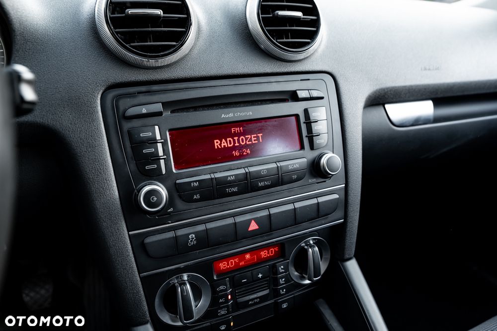 Audi A3 Sportback 1.6 Attraction - 28