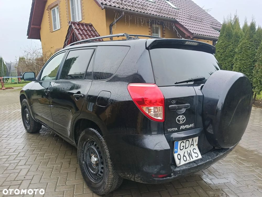 Toyota RAV4 - 4
