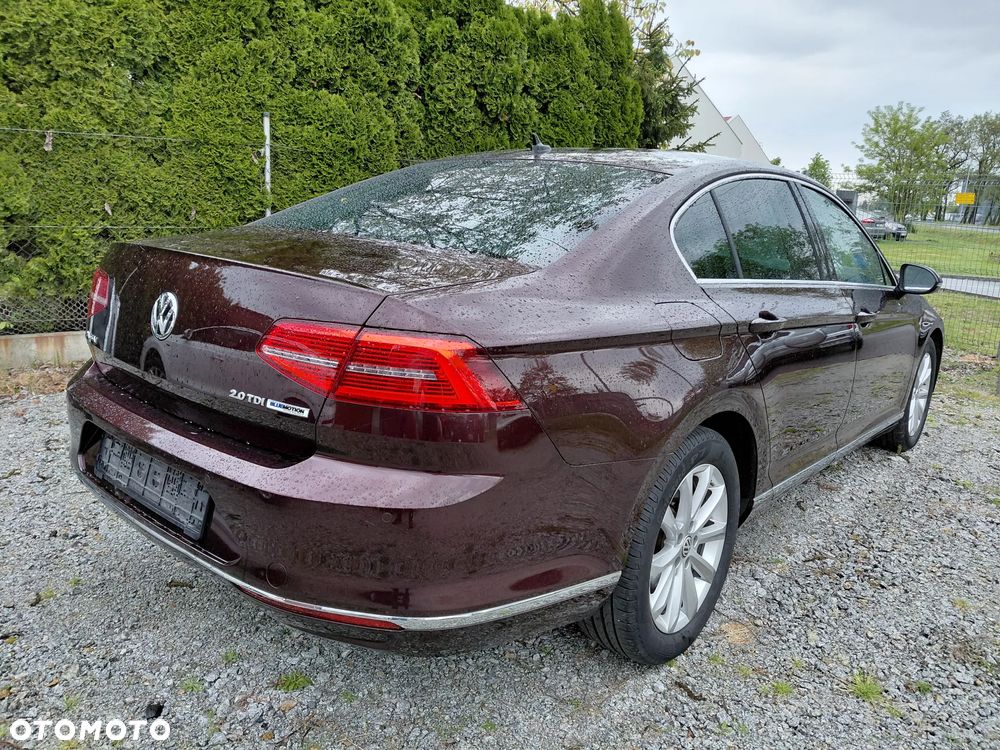 Volkswagen Passat 2.0 TDI SCR DSG Highline - 14